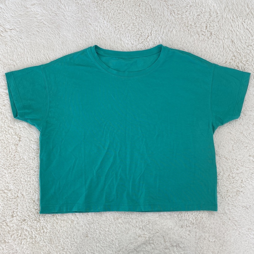 ❤️ Lululemon Cates Tee Size 4 Maldives Green NWOT